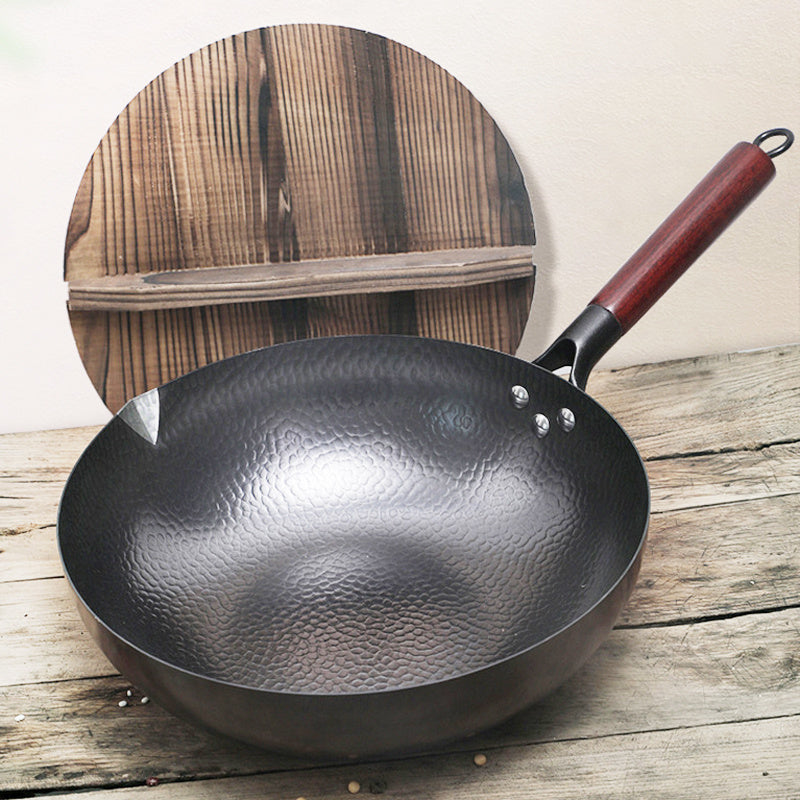 Clovoshop Handmade Traditional Iron Wok – Non-Stick, Wooden Handle, 40cm